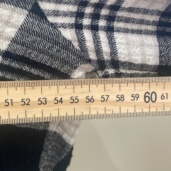 ANTHROPOLOGIE - Casual Button Down Shirt - Plaid Black and White - M - Picture 5 of 8